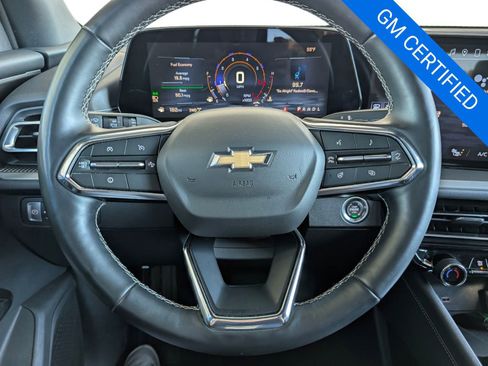 Certified 2025 Chevrolet Traverse LT image 14