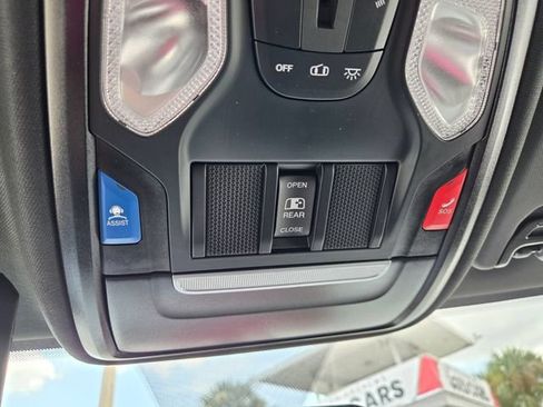 Used 2024 RAM 3500 Tradesman w/ Chrome Appearance Group AWD/4WD image 34