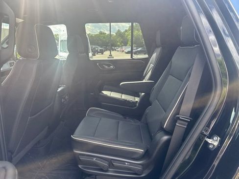 Used 2024 Chevrolet Tahoe Premier AWD/4WD image 9