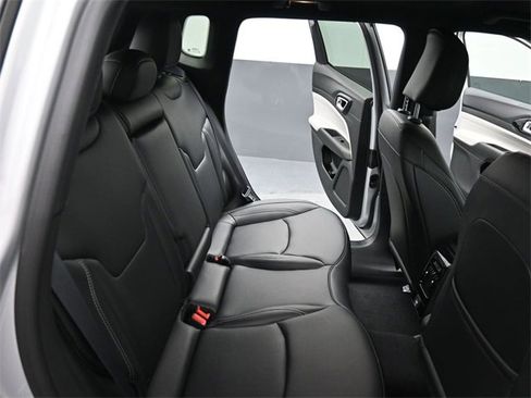 New 2026 Jeep Compass Limited w/ Mopar Graphics Package image 22