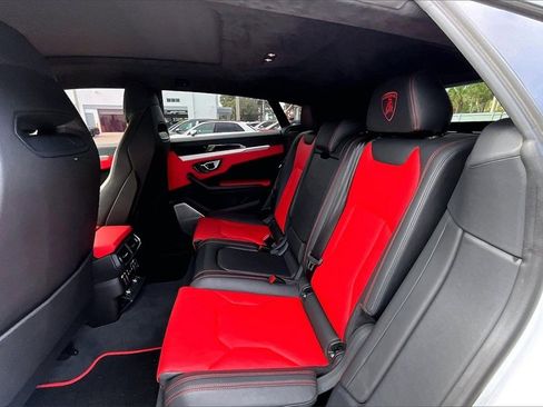 Used 2020 Lamborghini Urus image 17