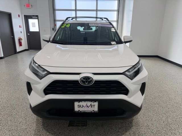Used 2024 Toyota RAV4 XLE w/ Convenience Package AWD/4WD image 7
