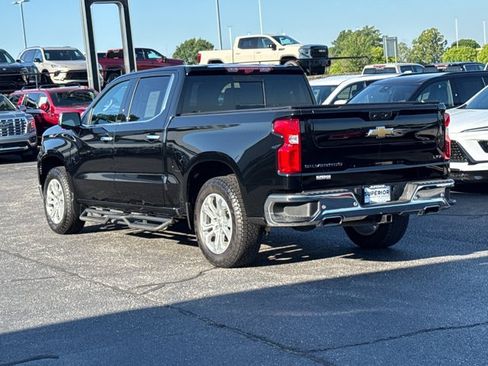 Used 2025 Chevrolet Silverado 1500 LTZ w/ LTZ Premium Package AWD/4WD image 11