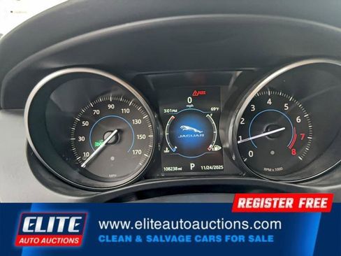 Used 2017 Jaguar XE image 15