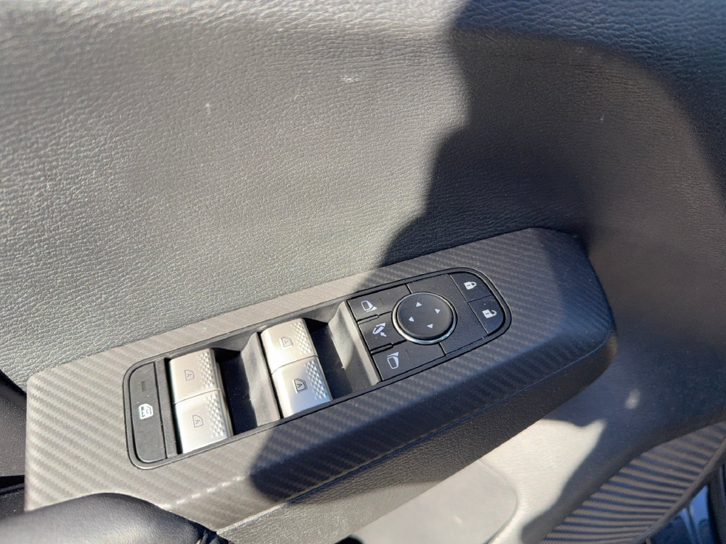 Used 2024 Mitsubishi Outlander SE AWD/4WD image 9