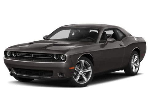 Used 2018 Dodge Challenger R/T image 1
