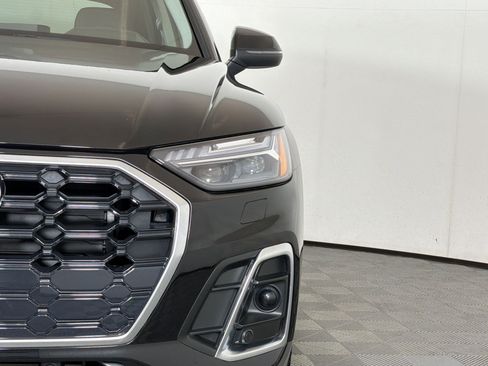 Used 2023 Audi Q5 2.0T Prestige w/ Prestige Package image 11