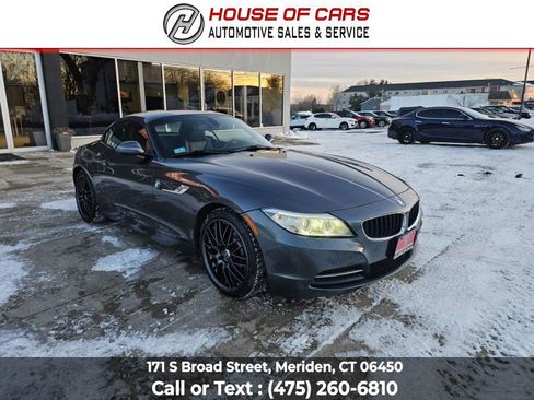 Used 2015 BMW Z4 sDrive28i image 3