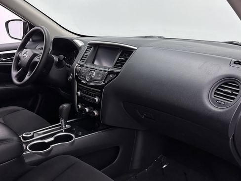 Used 2020 Nissan Pathfinder S AWD/4WD image 33