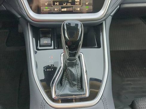 Used 2025 Subaru Outback Premium image 12