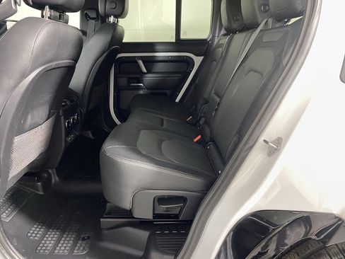 Used 2023 Land Rover Defender 110 X-Dynamic SE image 18