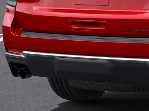 New 2025 Chevrolet Suburban Premier image 14