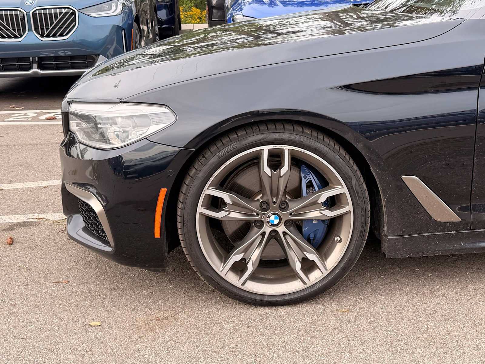 Used 2020 BMW M550i xDrive w/ Dynamic Handling Package AWD/4WD image 2