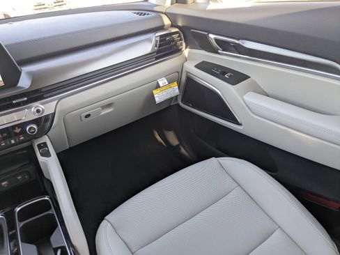 New 2025 Kia Telluride S image 20