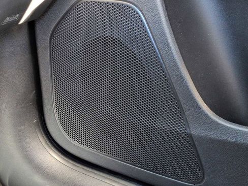 Used 2022 Jeep Cherokee Latitude Lux w/ Sun & Sound Group image 32