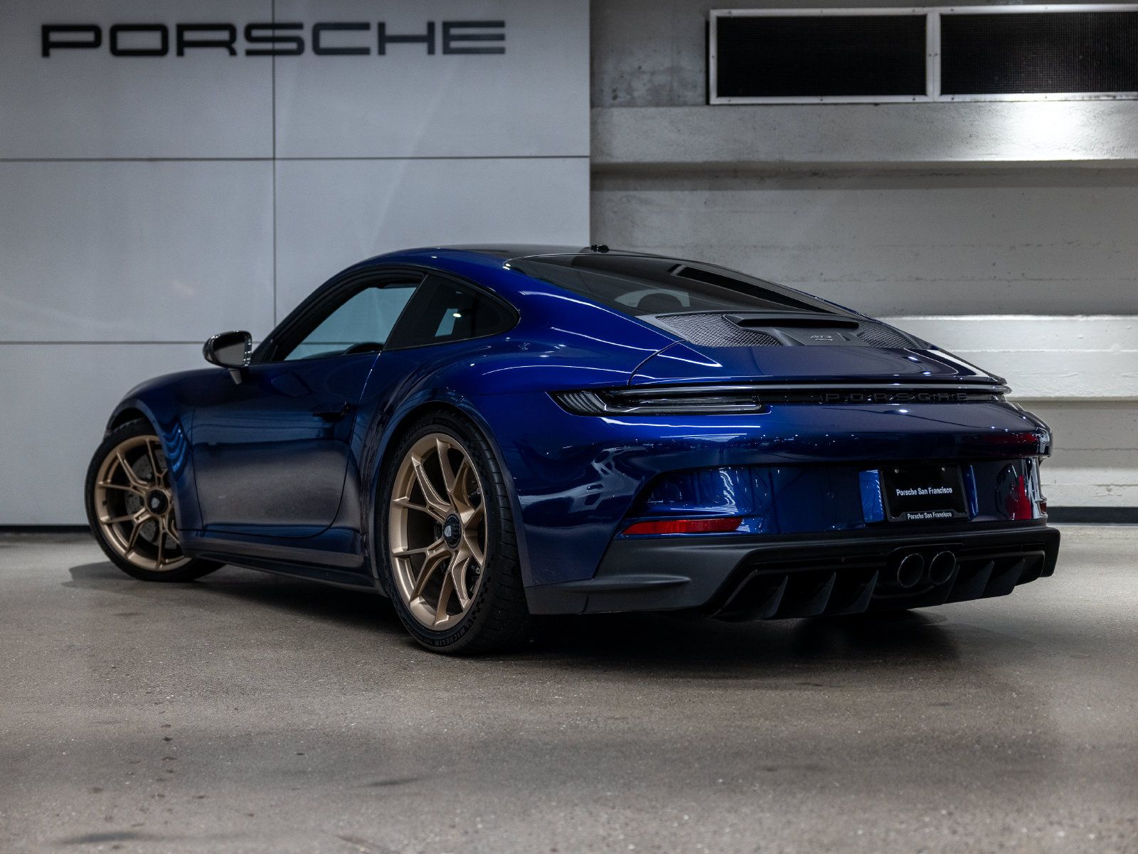 Certified 2023 Porsche 911 GT3 RWD image 3