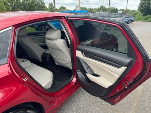 Used 2020 Honda Accord LX image 17