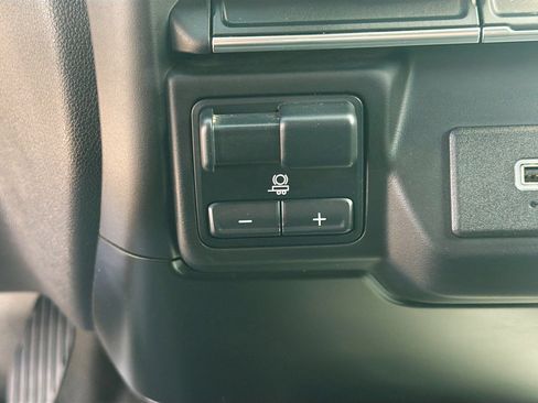 Used 2020 GMC Sierra 2500 4x4 Crew Cab w/ Convenience Package image 24