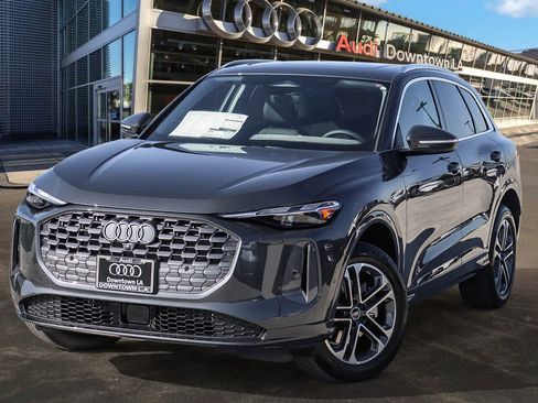 New 2025 Audi Q5 Premium image 1