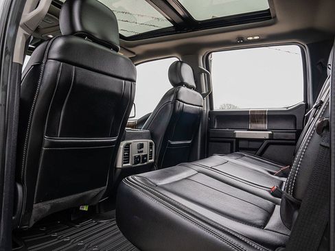 Used 2020 Ford F150 Lariat w/ Equipment Group 502A Luxury AWD/4WD image 17