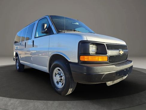Used 2016 Chevrolet Express 2500 LS image 12