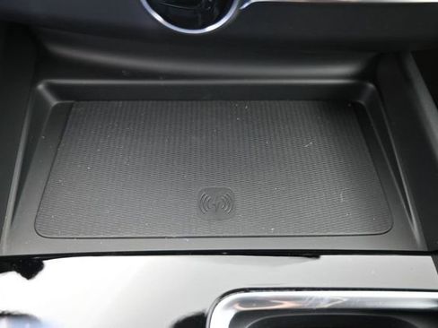 New 2026 Volvo XC60 B5 Ultra w/ Climate Package AWD/4WD image 12