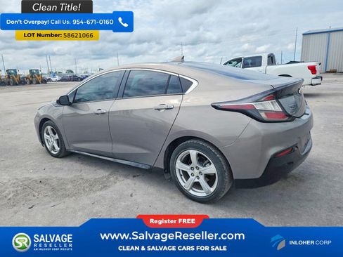 Used 2017 Chevrolet Volt LT FWD image 3