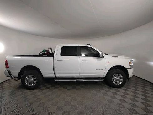 Used 2023 RAM 2500 Laramie AWD/4WD image 7