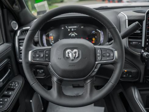 New 2026 RAM 2500 Laramie AWD/4WD image 39