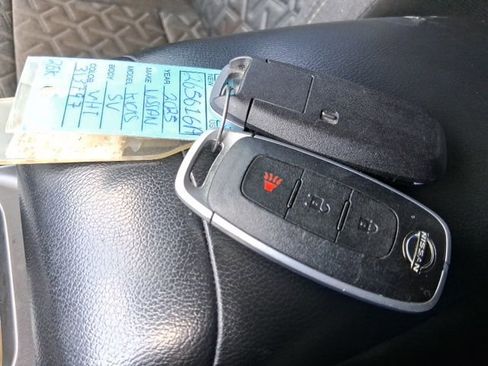 Certified 2025 Nissan Kicks SV image 20