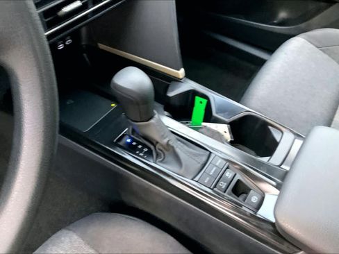 Used 2025 Toyota Camry LE FWD image 15