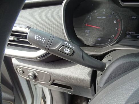 Used 2022 Chevrolet TrailBlazer LS FWD image 15