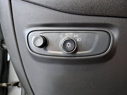 Used 2024 Chevrolet Equinox LS w/ Sport Edition FWD image 13