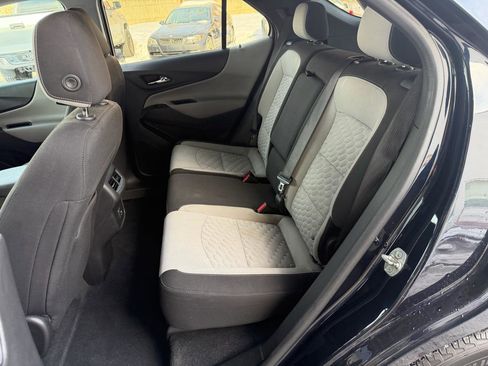 Used 2021 Chevrolet Equinox LS w/ LS Convenience Package FWD image 14