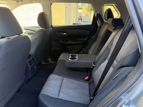 Used 2025 Nissan Rogue SV FWD image 28