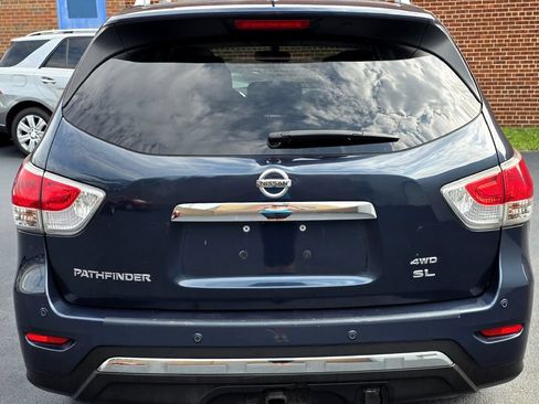 Used 2015 Nissan Pathfinder SL AWD/4WD image 6