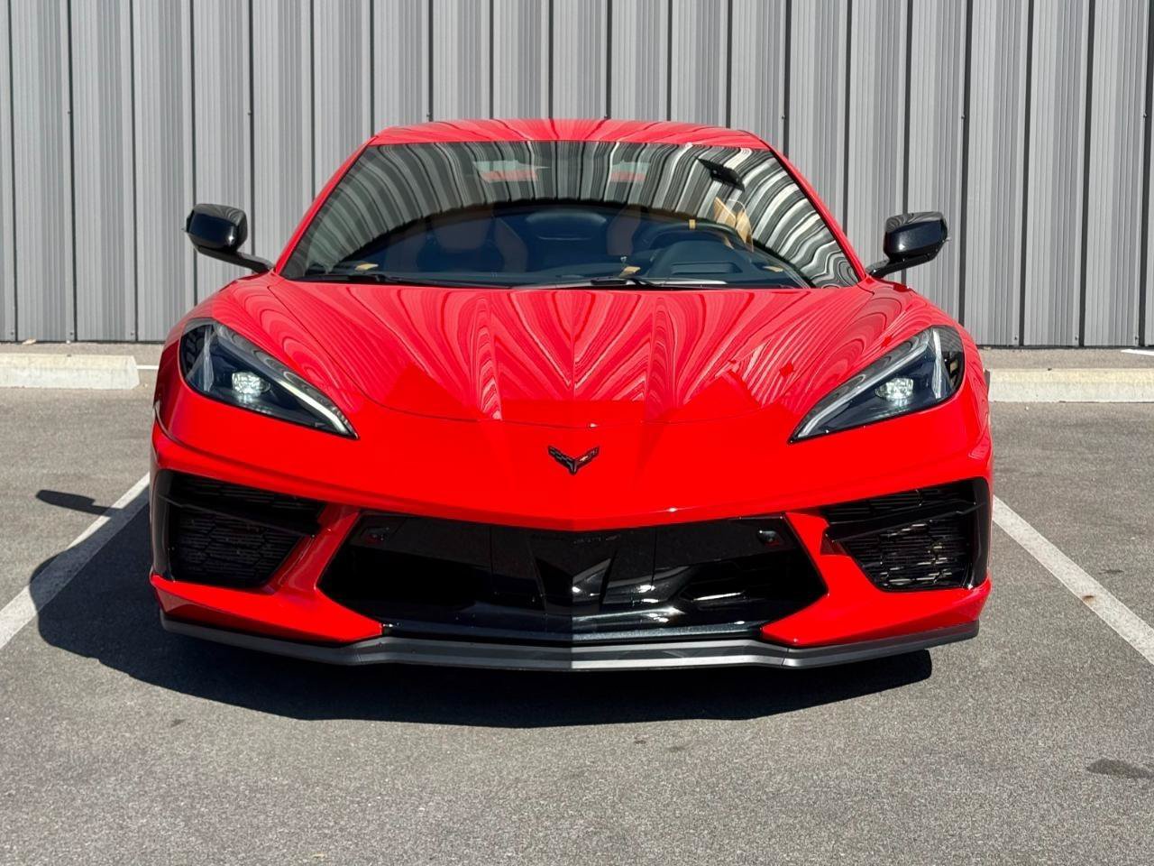 Used 2021 Chevrolet Corvette Stingray Preferred Conv w/ Z51 Performance Package RWD image 2