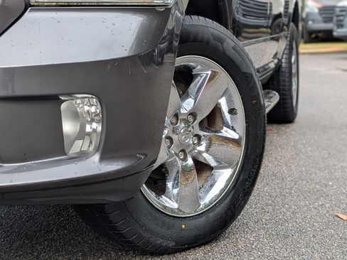 Used 2019 RAM 1500 Express w/ Express Value Package image 30