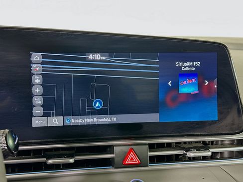 Used 2024 Hyundai Elantra SEL image 22