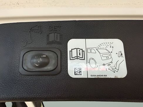 Used 2019 Ford Escape Titanium image 14