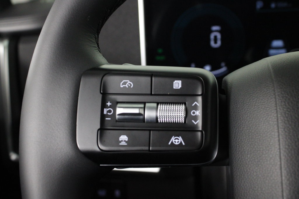 Certified 2026 Hyundai Santa Fe SEL FWD image 27