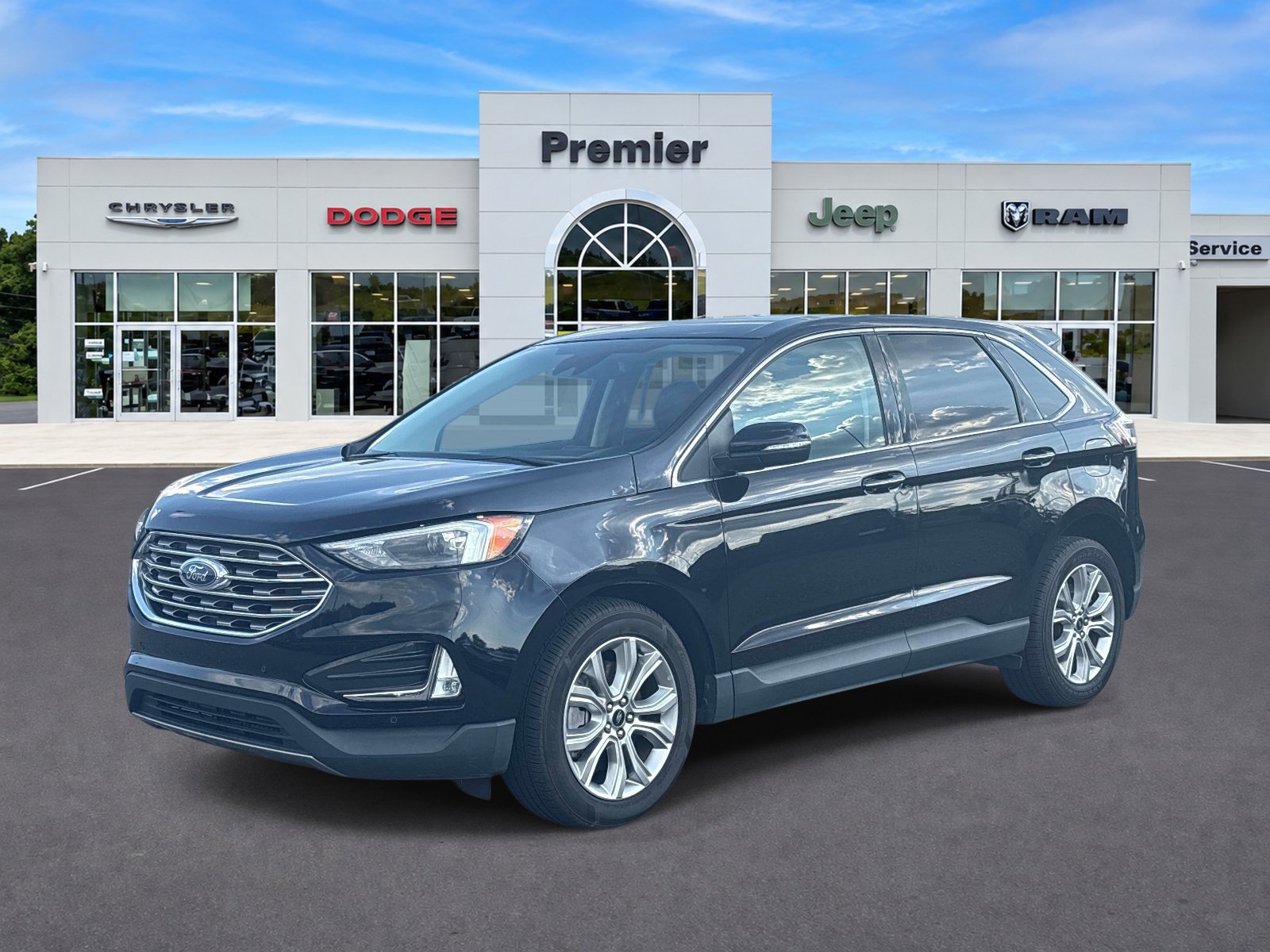 Used 2024 Ford Edge Titanium AWD/4WD image 1