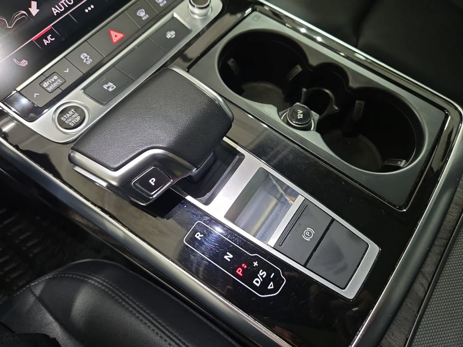 Used 2022 Audi Q7 3.0T Premium Plus AWD/4WD image 34