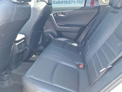 Used 2020 Toyota RAV4 Limited AWD/4WD image 16
