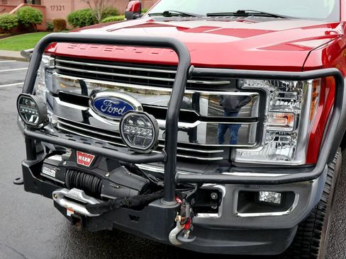 Used 2019 Ford F350 Lariat w/ Lariat Value Package image 10