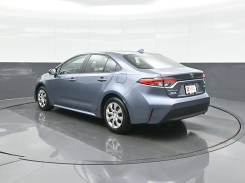 Used 2024 Toyota Corolla LE FWD image 5