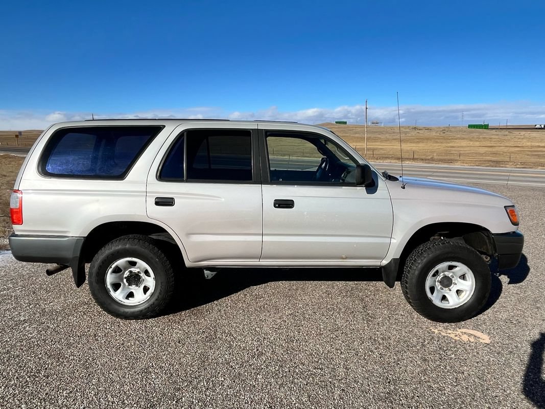 Used 1998 Toyota 4Runner 4WD w/ All-Weather Guard Pkg image 6