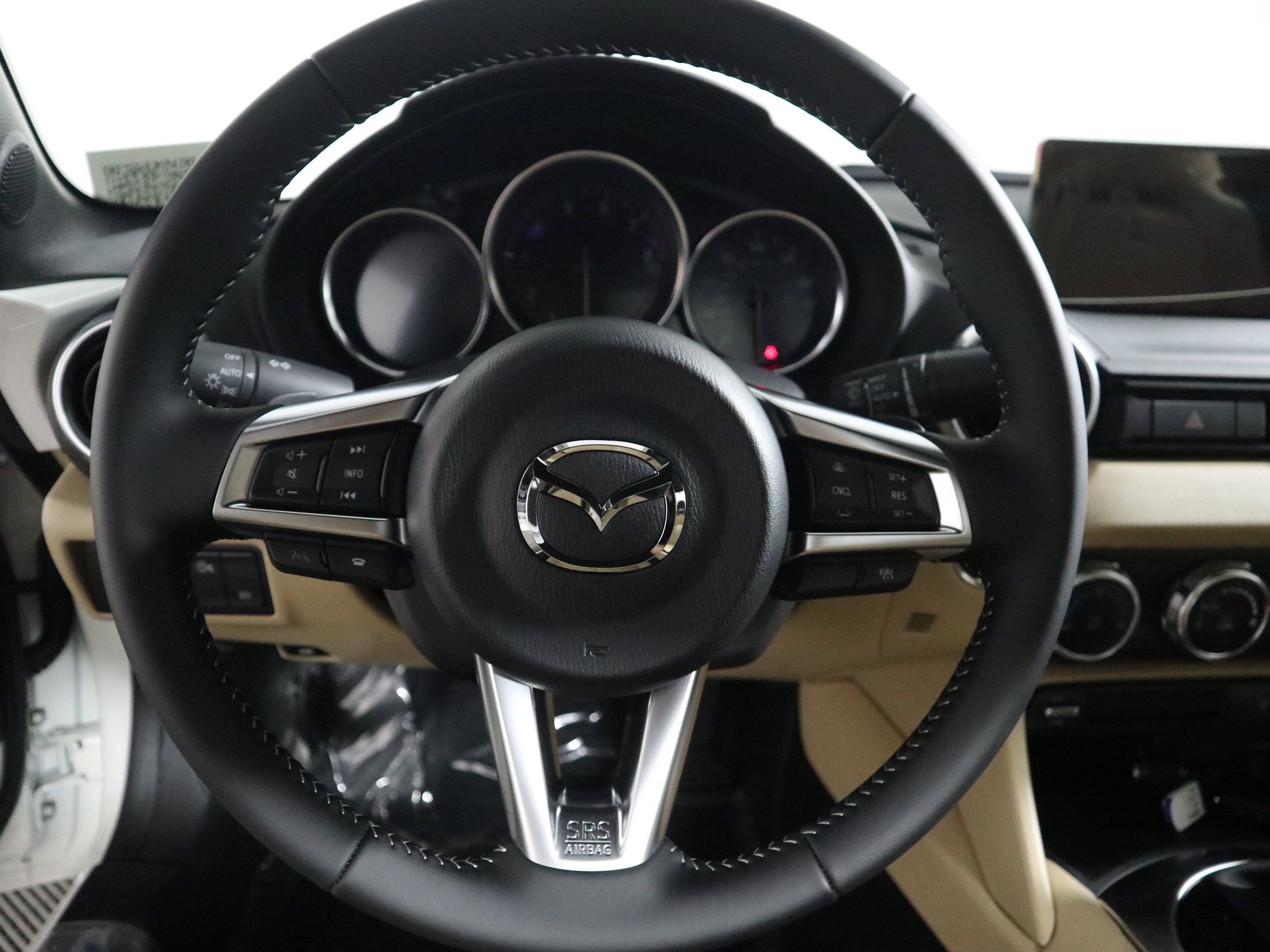 New 2026 MAZDA MX-5 Miata RF Grand Touring w/ Weather Package RWD image 11