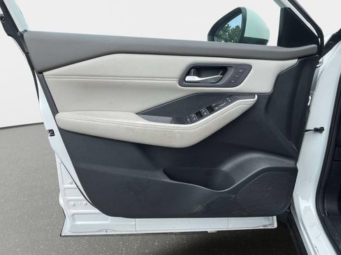 Used 2023 Nissan Rogue SL w/ SL Premium Package AWD/4WD image 19
