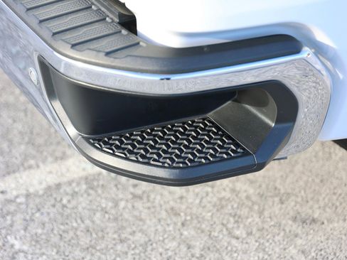 Used 2021 GMC Sierra 1500 SLT w/ Driver Alert Package II image 11